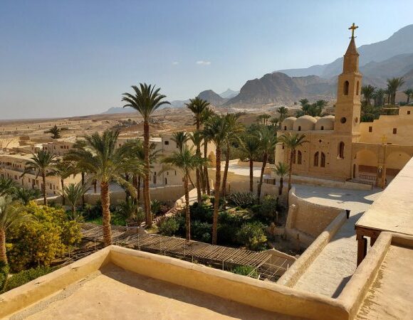 Hurghada: Visit Monasteries Of St. Anthony And St. Paul Guided Tour