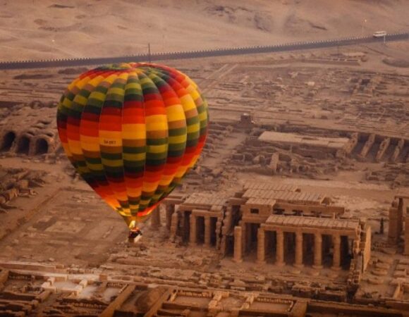 Soma Bay: Day Trip To Luxor With Air Balloon Ride