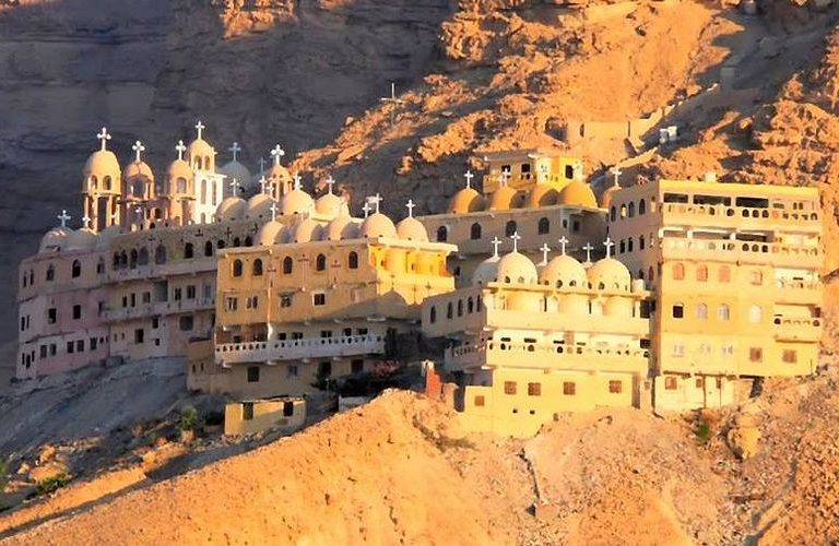 El Gouna: Visit Monasteries Of St. Anthony And St. Paul Guided Tour