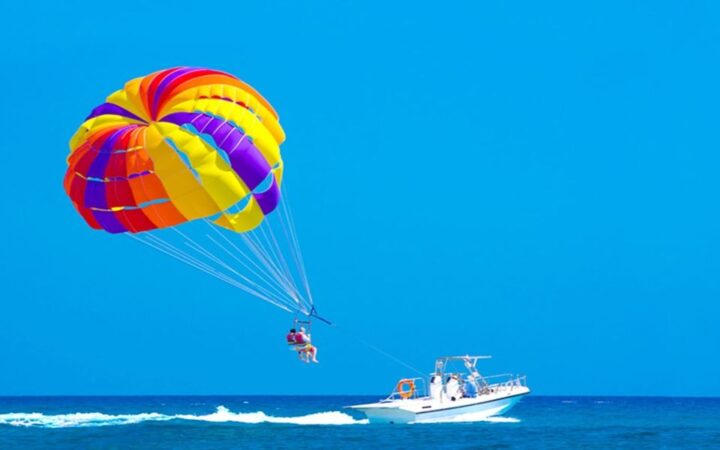 Makadi Bay: Parasailing Adventure With Hotel Pick Up