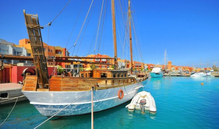 El Gouna: Parasailing Experience And City Tour With Shopping