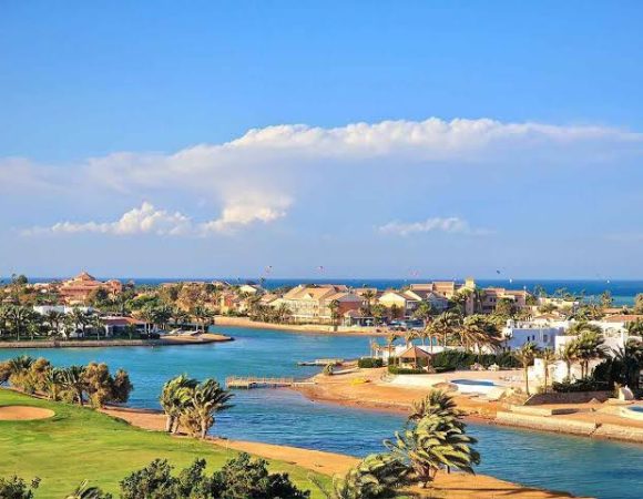 El Gouna: La Tua Oasi di Lusso e Avventura sul Mar Rosso