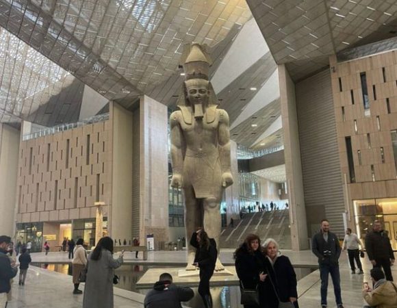 Il Nuovo Grande Museo Egizio al Cairo: Scopri i Tesori Nascosti dell’Antico Egitto con Intravel Tour